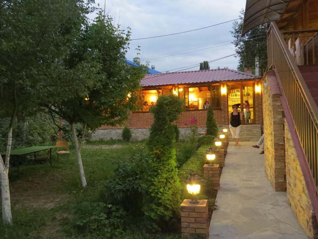 Maghay B&B Hotel In Wanadsor Exterior foto